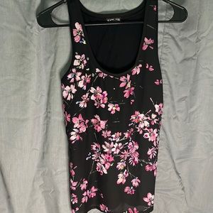 Black and pink flowers tank top size small